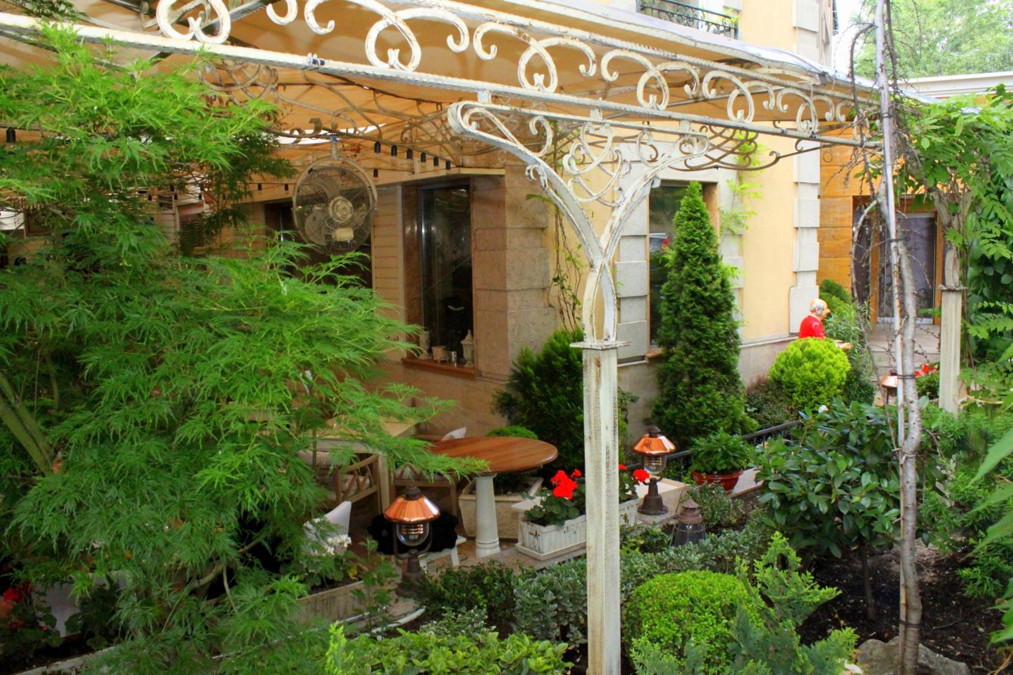 Meg-Lozenetz Hotel Sofia Eksteriør billede
