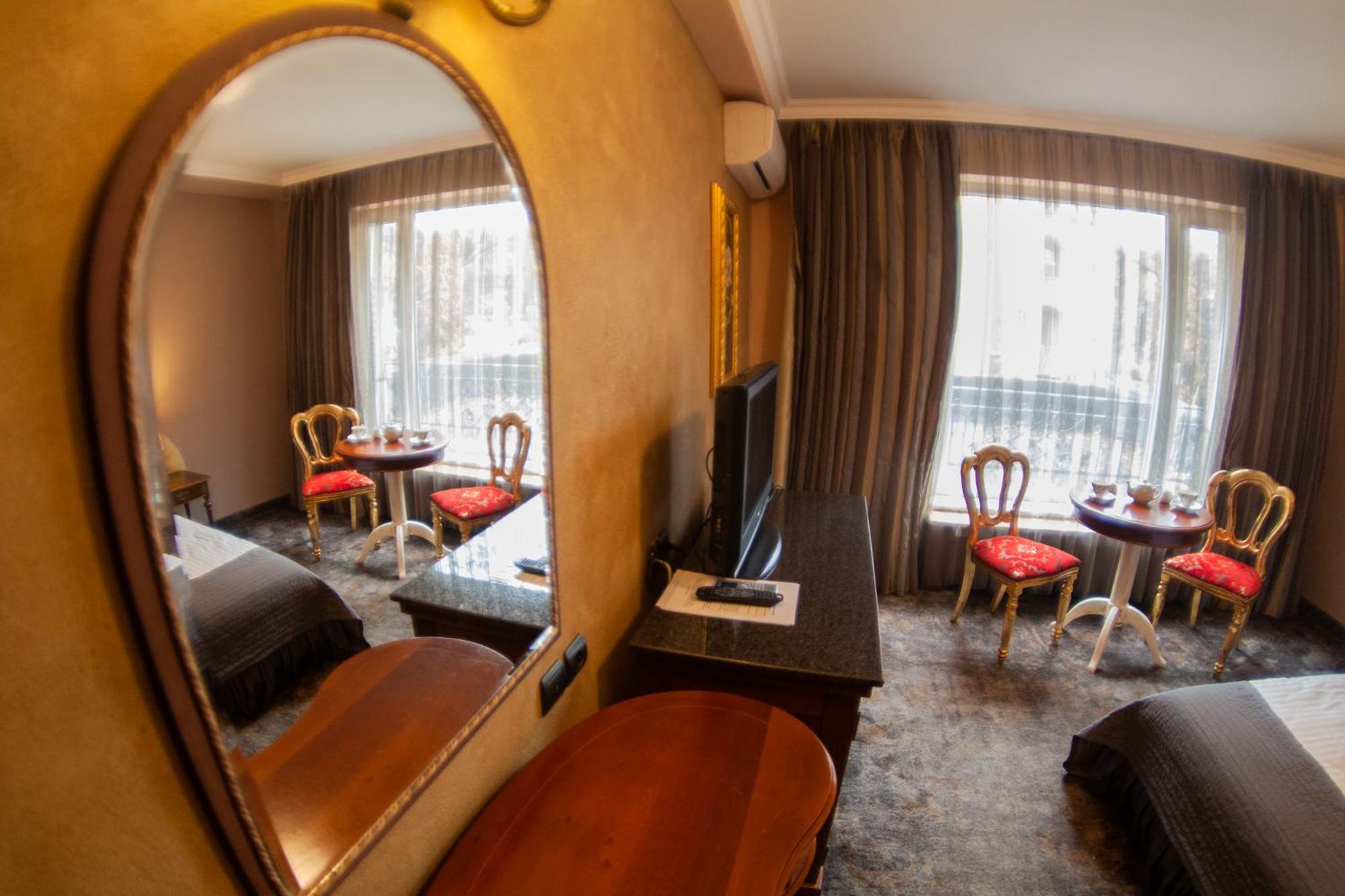 Meg-Lozenetz Hotel Sofia Eksteriør billede